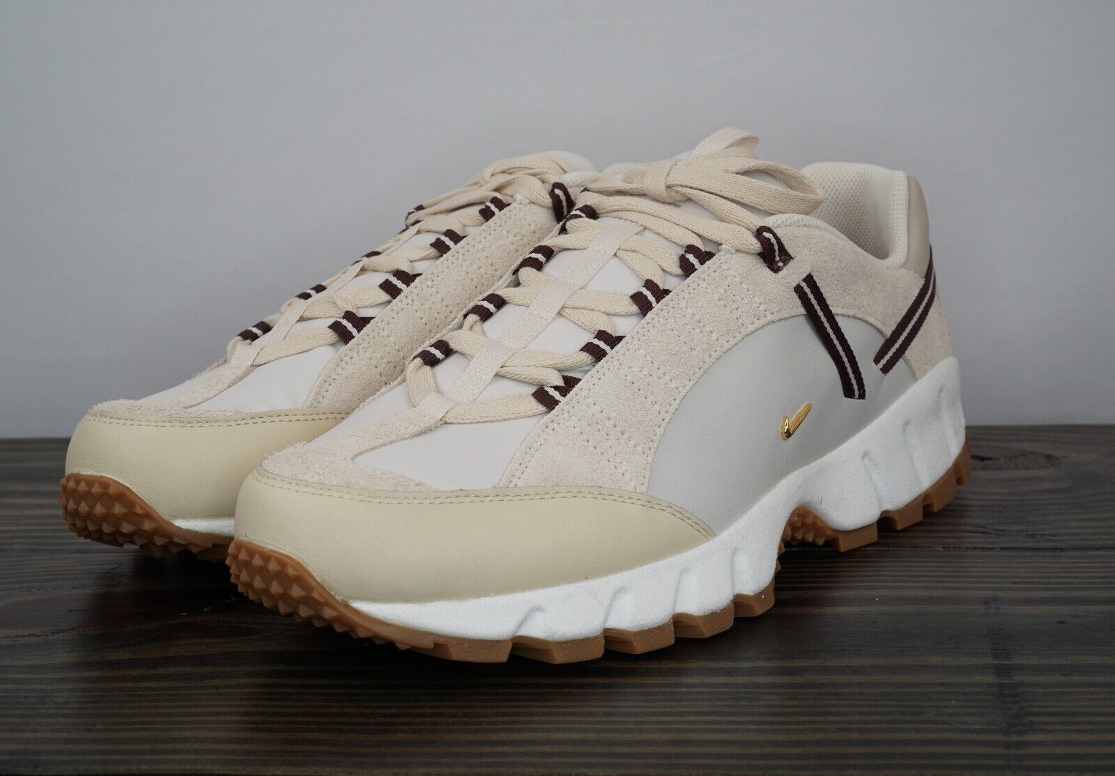 Nike Air Humara LX  Jacquemus Light Bone Gold Size 13W Ships Fast 🚚💨