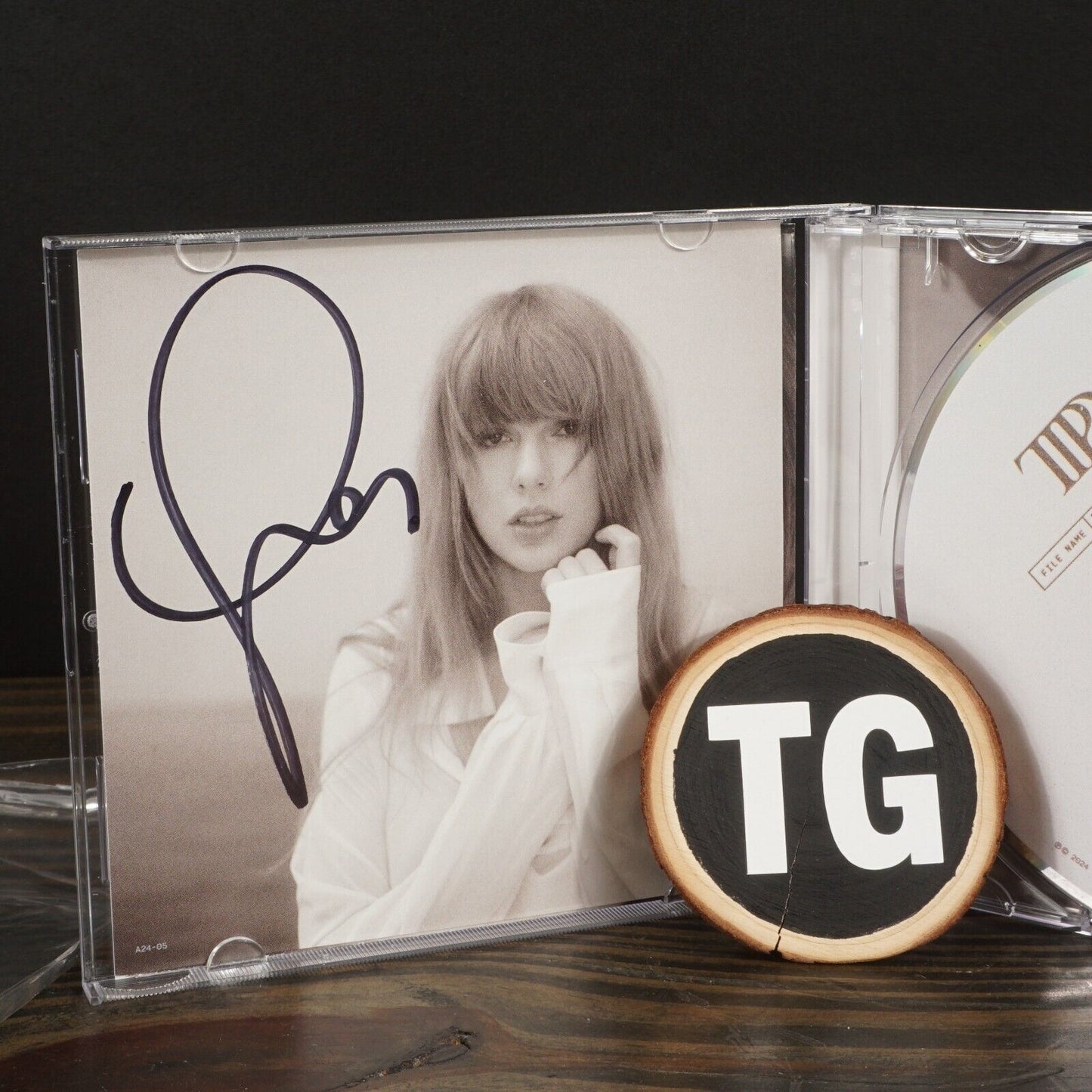 Taylor Swift TTPD CD The Manuscript Hand Signed Photo ✅ Trusted Seller