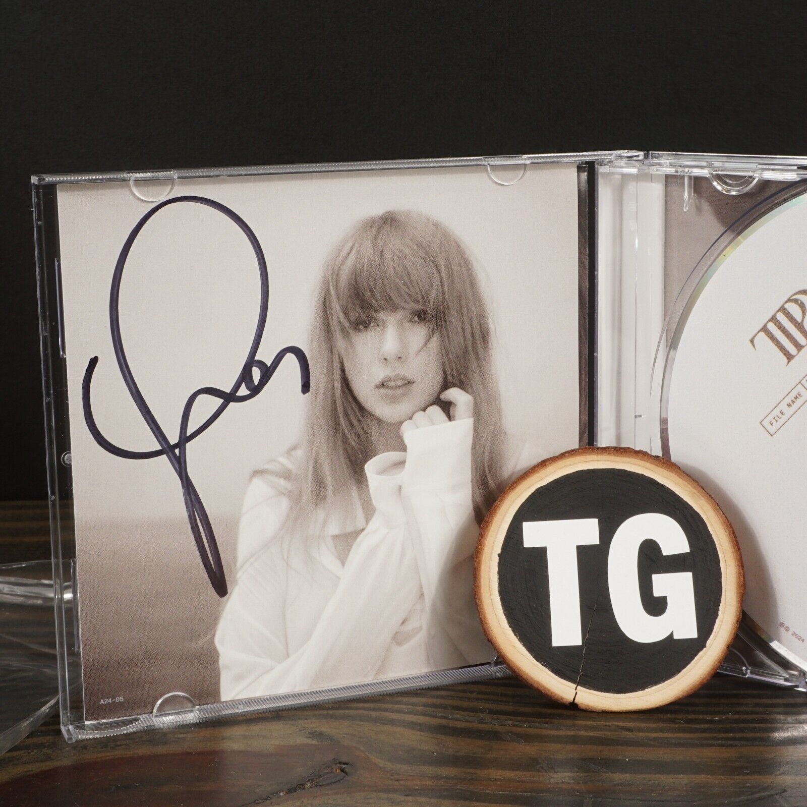 Taylor Swift TTPD CD The Manuscript Hand Signed Photo ✅ Trusted Seller