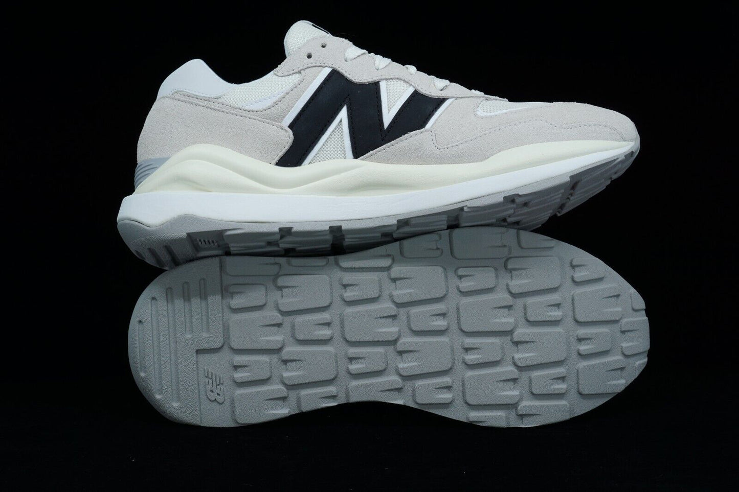 New Balance 57/40 Sea Salt White Black Blue Mens Size 12 M5740CBC Damaged Box