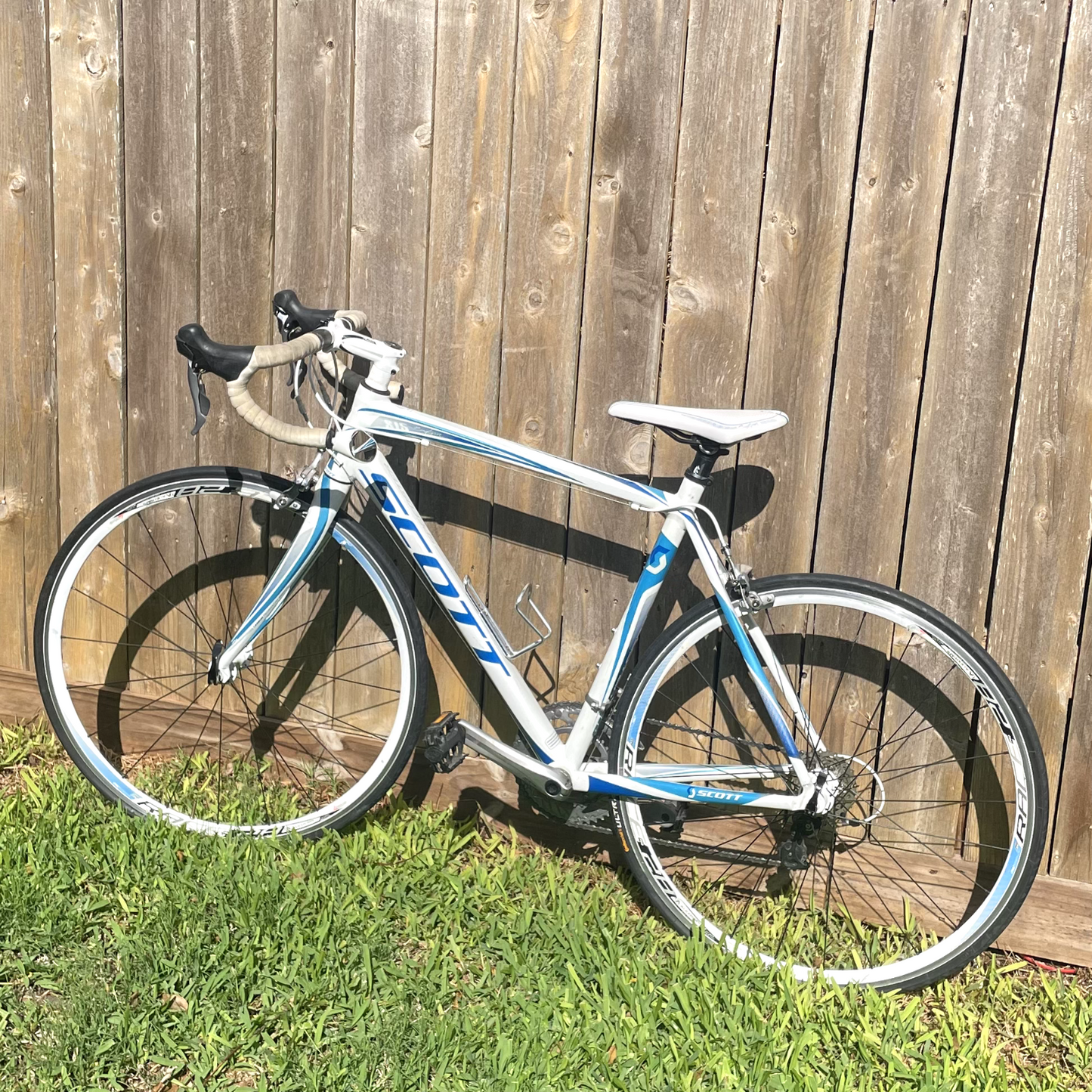 Scott Contessa Speedster S15 Women's Road Bike White Blue