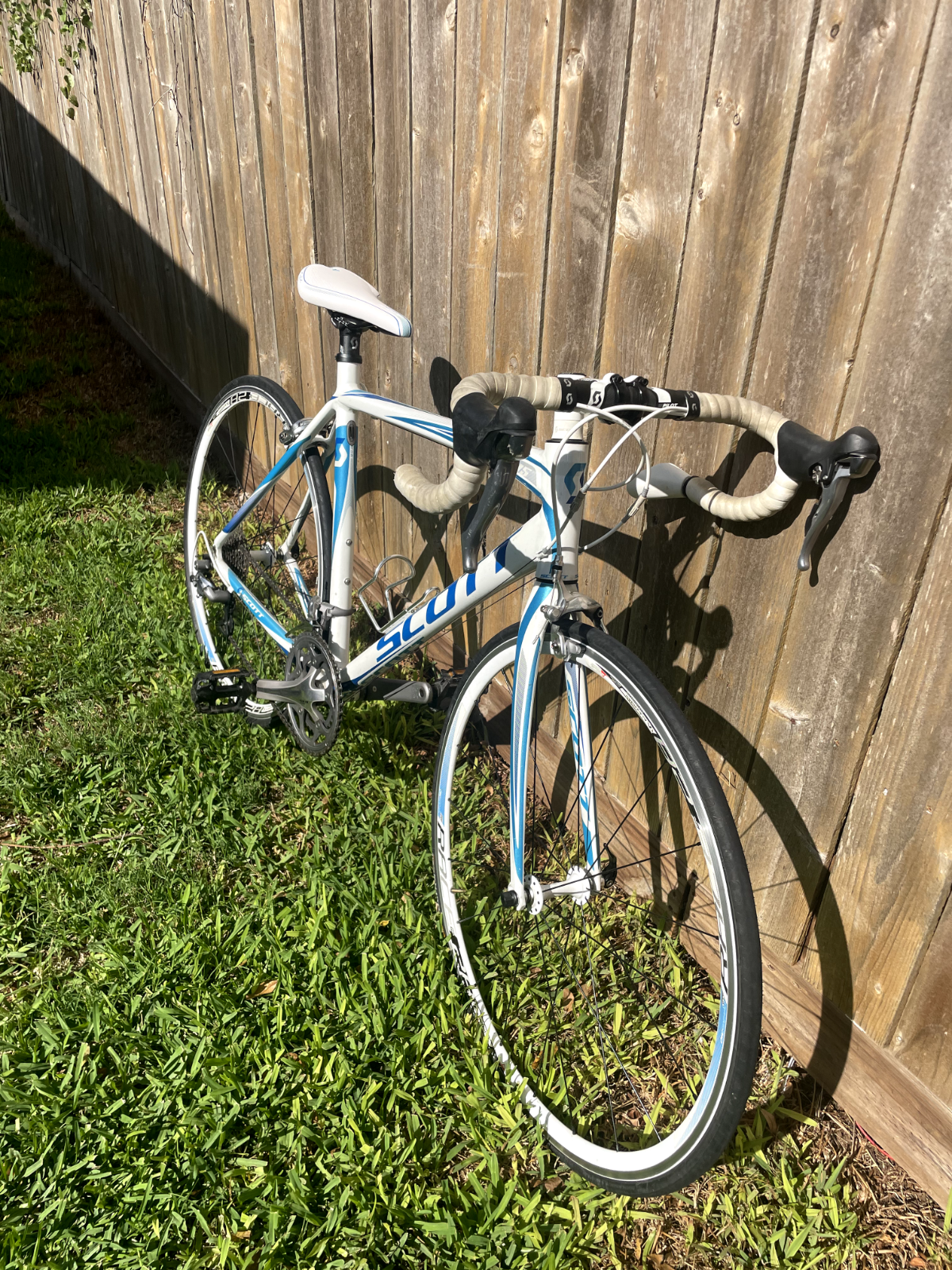 Scott Contessa Speedster S15 Women's Road Bike White Blue