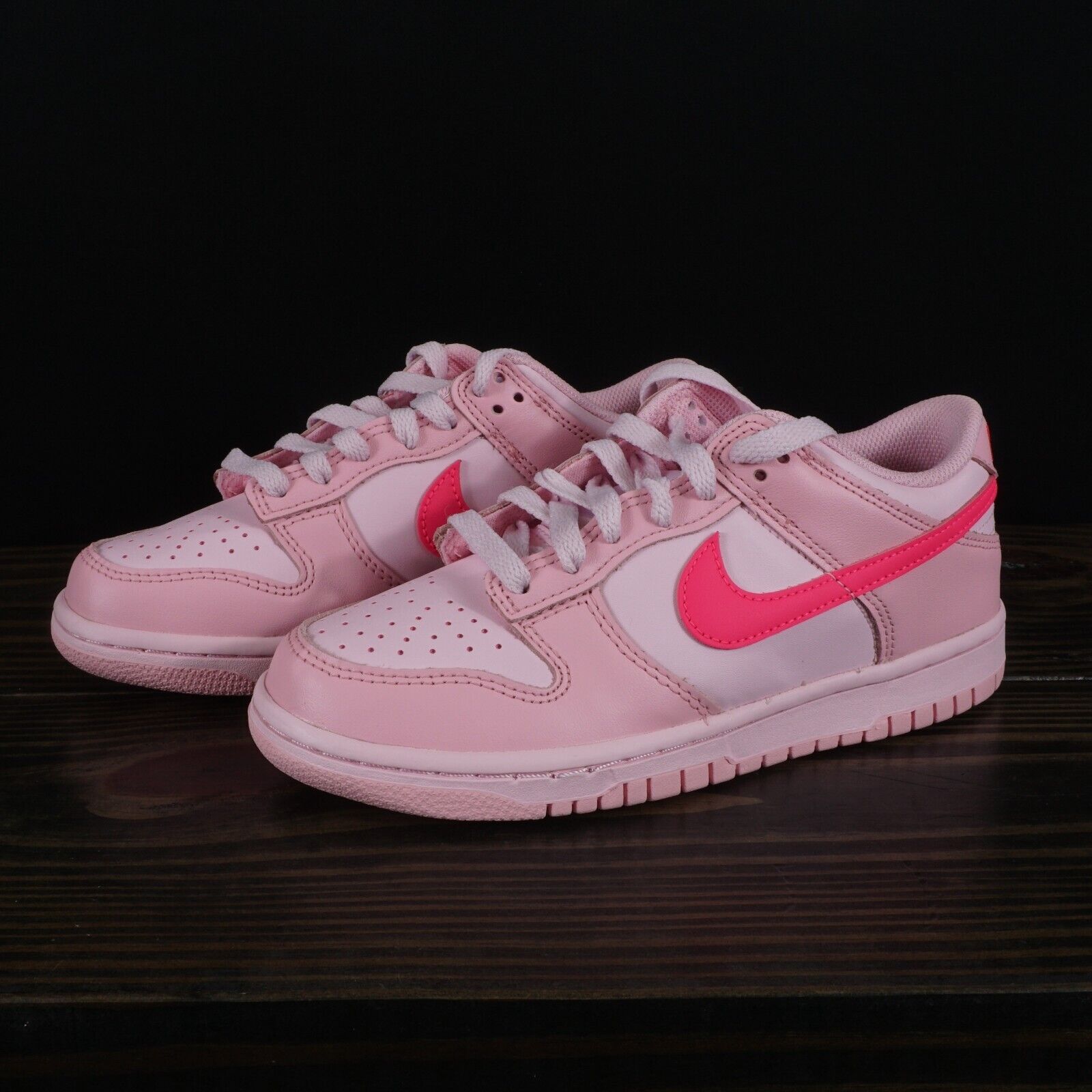 Nike Dunk Low Triple Pink (GS) DH9765-600